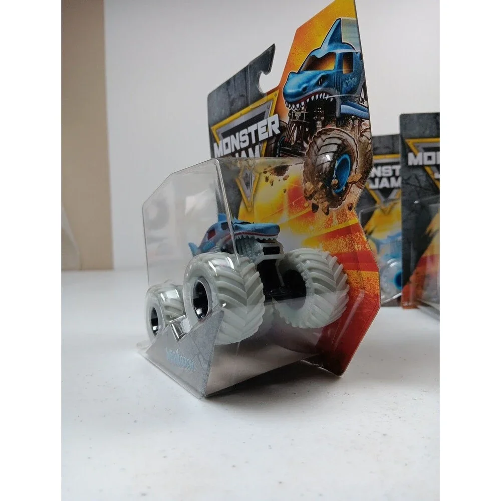 Monster Jam “Megalodon” Truck Set Of 4 Spin Master 1:64 Series 01